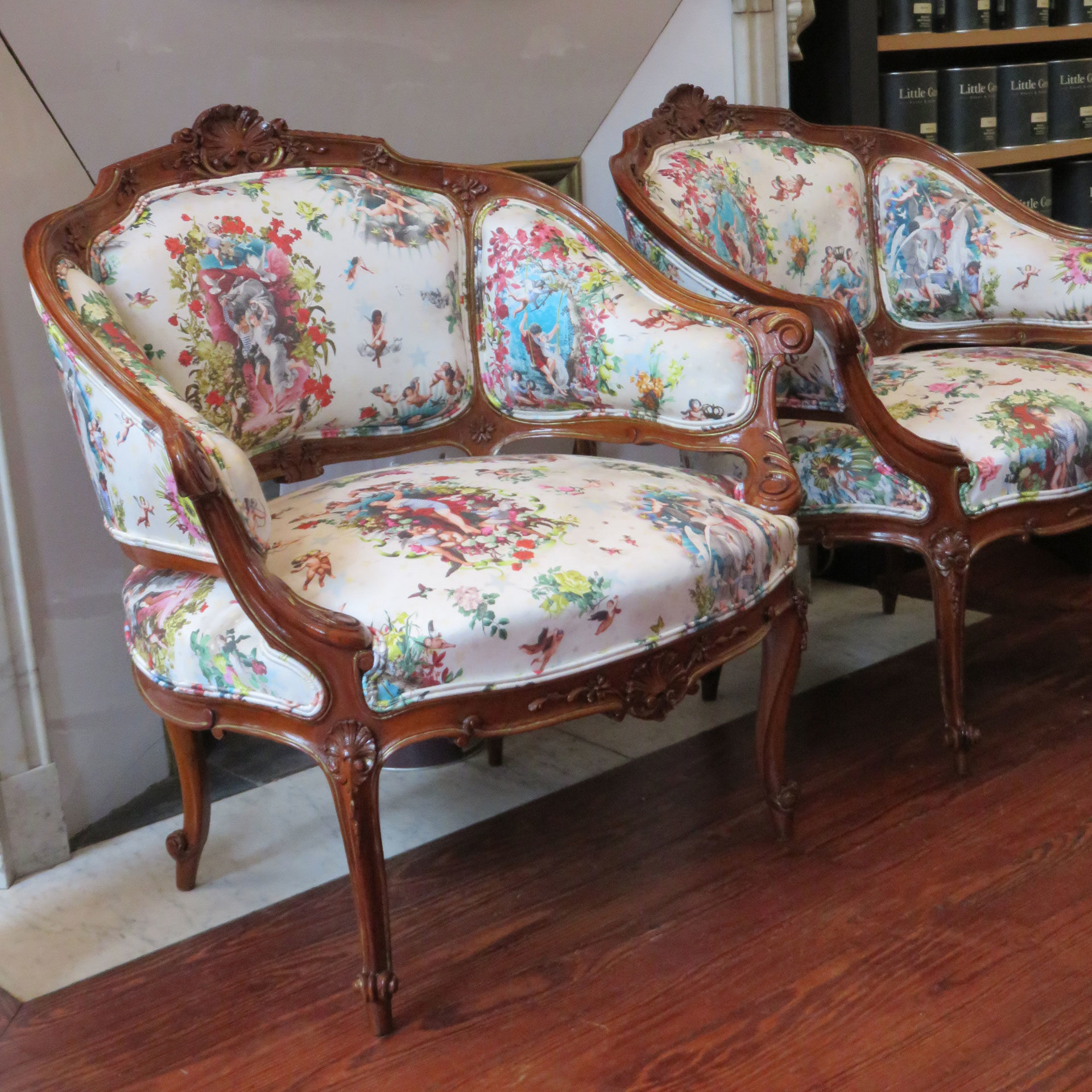 Tapisserie d’ameublement à Nîmes Les Papillons