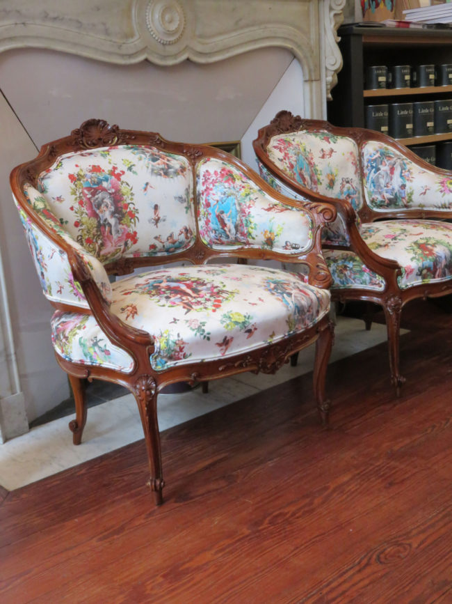 Tapisserie d’ameublement à Nîmes Les Papillons