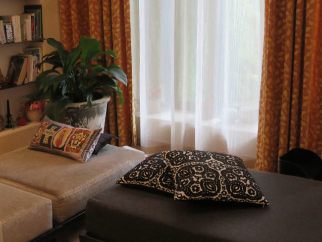 Habillage de fenêtres par Les Papillons Tapissier décorateur à Nîmes