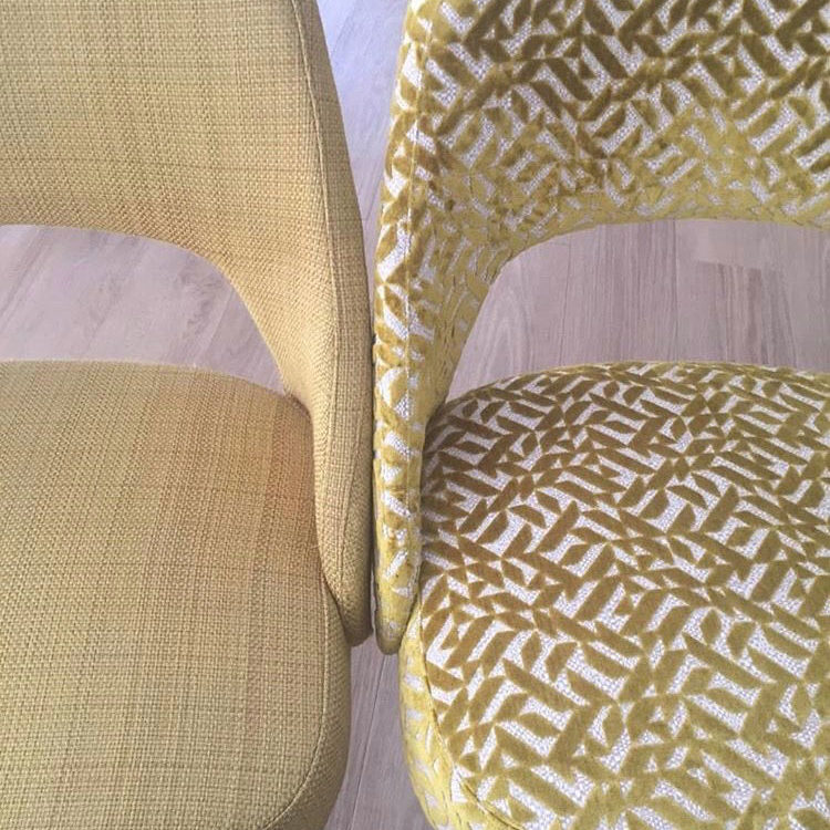 Velours - Dufrêne de Designers Guild -pour cette chaise 60 '.