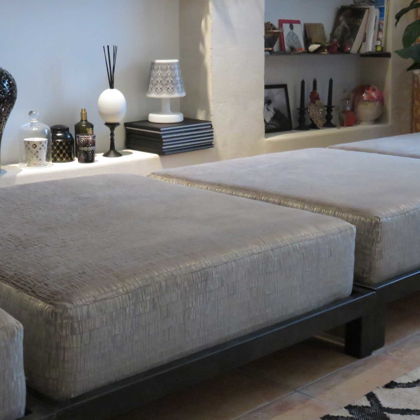 Poufs sur-mesure en "Bultex"- Velours - Quadric de Harlequin Sanderson.