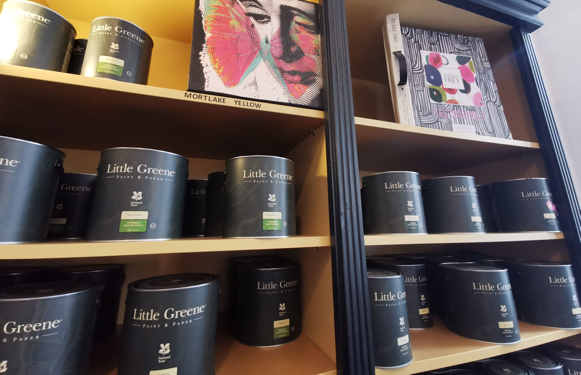Distributeur peinture Little Greene à Nîmes en boutique Les Papillons